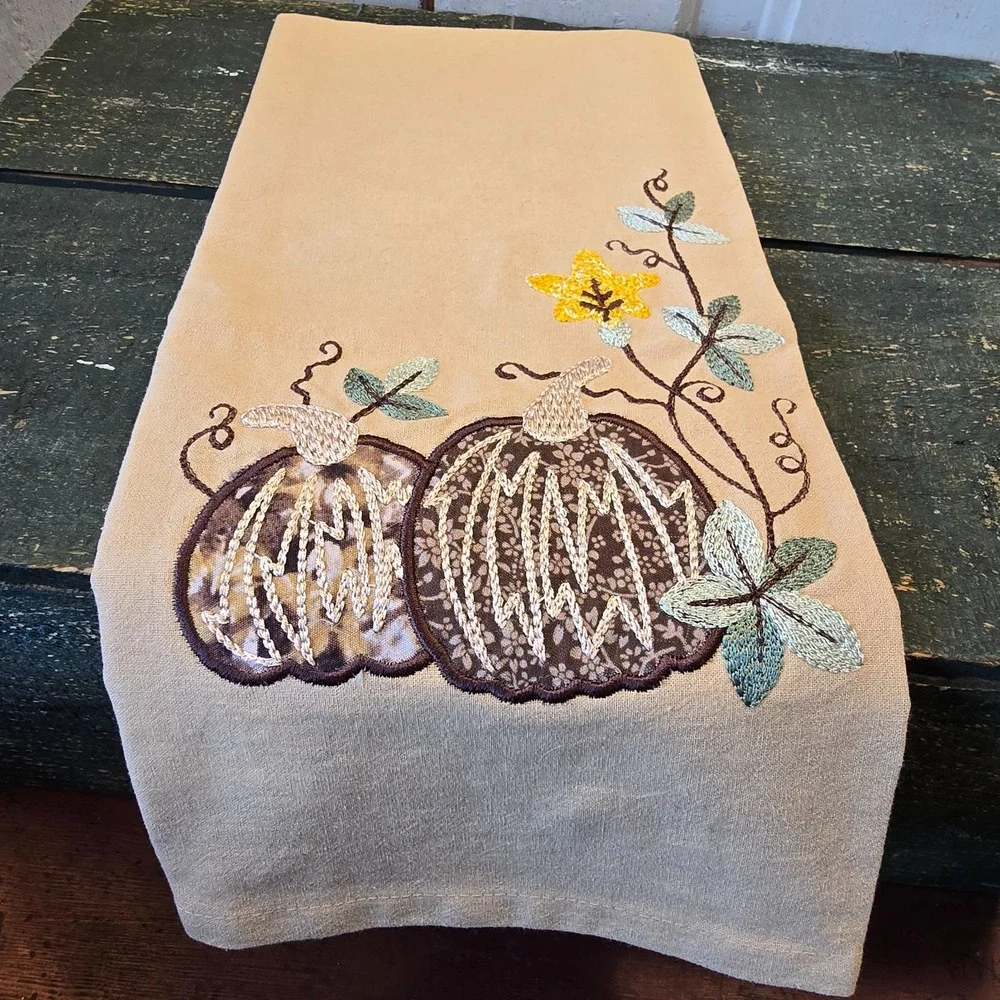 Autumn Fall Pumpkin Patch Kitchen Dish Towel Embroidered 19x28 VHC Brands NEW